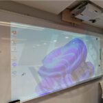 Optoma KHZ433UST 輕巧型雷射超短焦投影機